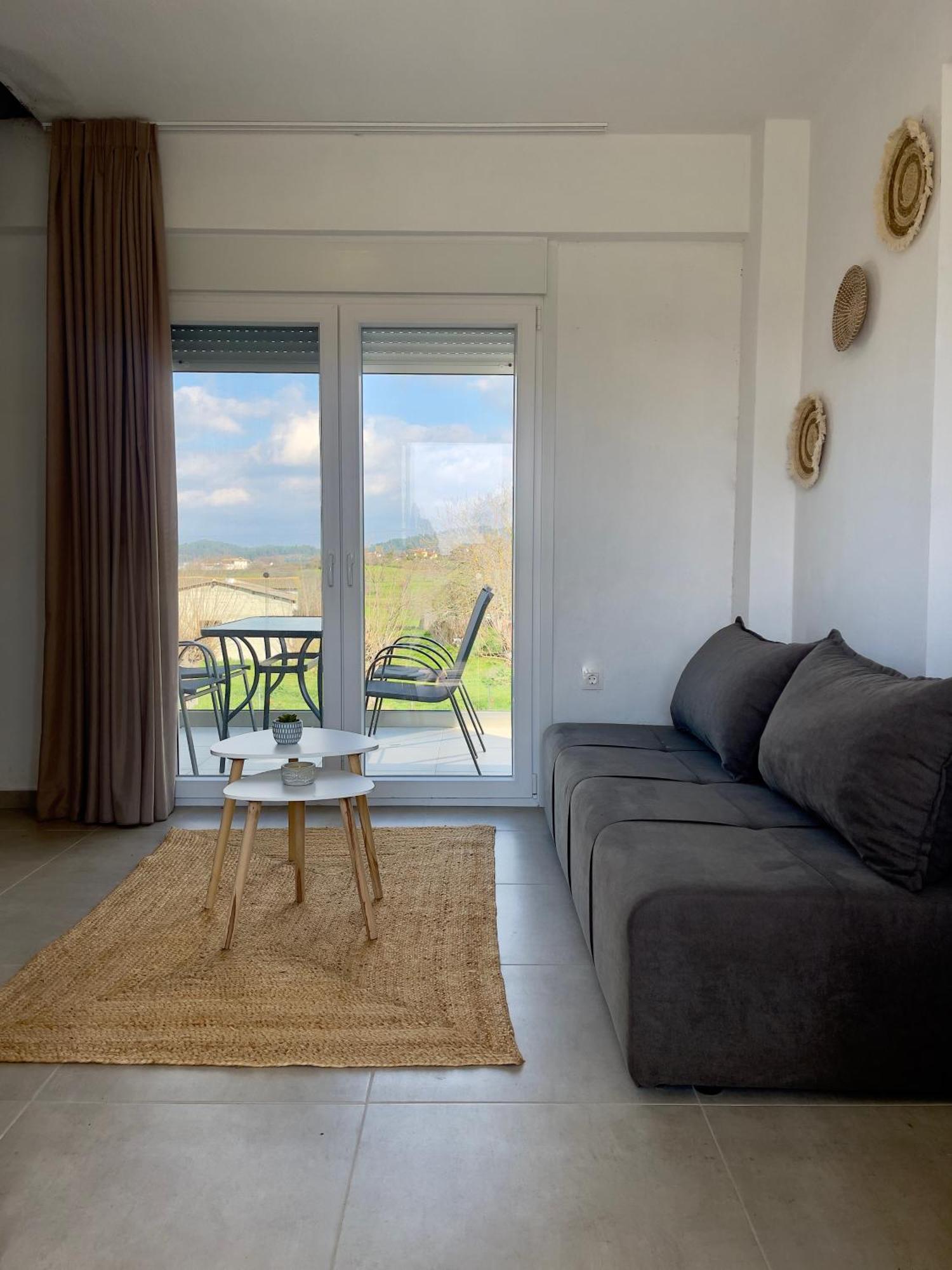 Viento Suites Посиди Екстериор снимка